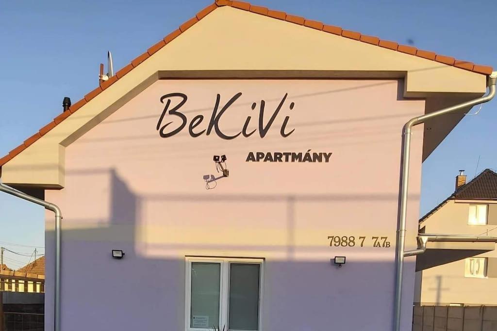 Bekivi Apartmany Дунайська Стреда Екстер'єр фото